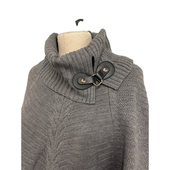 Dana Buchman Gray Knit Poncho Sweater W/ Button Detail High Collar M - Picture 2 of 12
